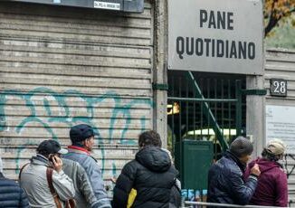 Aumenta la povertà individuale, pesa l'inflazione: i dati Istat 2 Aumenta la poverta individuale pesa linflazione i dati Istat