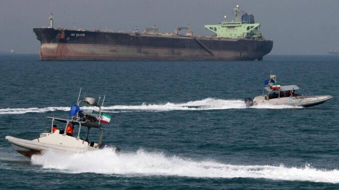 Iran sotto attacco, nuovo colpo all’economia globale: l’impatto della crisi