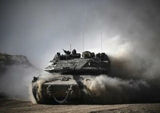 Israele tank sul vespaio 12 soldati feriti a Gaza
