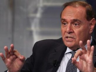 Mastella: "Mi ha associato a mafia, querelo Calenda. E' pariolino viziato" 4 Mastella Mi ha associato a mafia querelo Calenda. E pariolino viziato