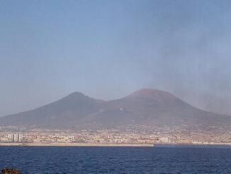 Terremoto oggi Napoli scossa magnitudo 2.6 sul Vesuvio