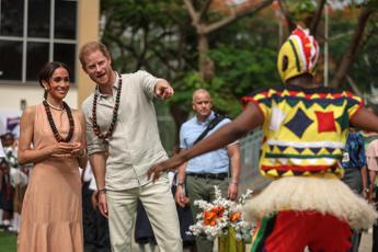 Harry e Meghan in Nigeria, visita privata tra beneficenza e Invictus Games