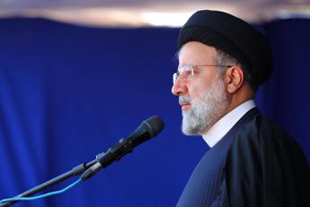 Iran, “atterraggio difficile” per elicottero con a bordo presidente Raisi
