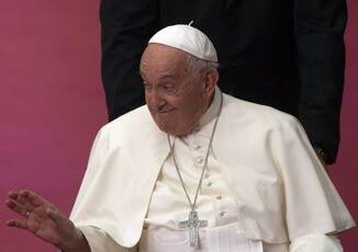 Papa in incontro a porte chiuse con i parroci torna su "frociaggine" 3 Papa in incontro a porte chiuse con i parroci torna su frociaggine