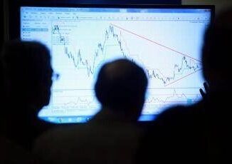 Dazi borse europee chiudono ancora in rosso. Piazza Affari a 542