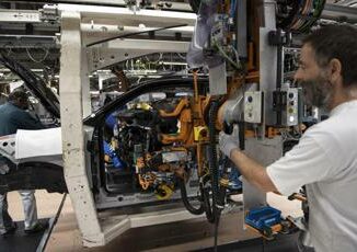 Lavoro, a maggio -17mila occupati: calo dopo 3 mesi crescita 3 Lavoro a maggio 17mila occupati calo dopo 3 mesi crescita