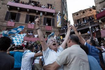 Onda vince Palio di Siena, trionfo a sorpresa