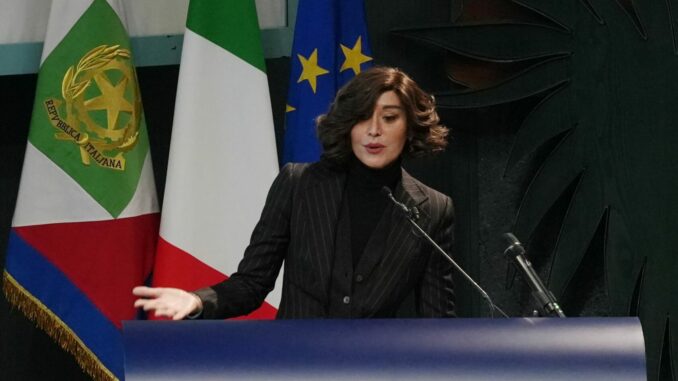 Bernini “Con riforma più tutele per i ricercatori, combatteremo precarietà”