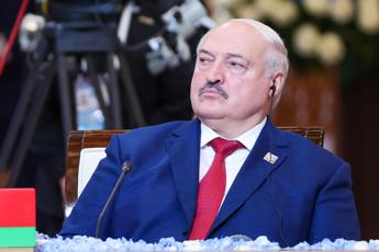 Bielorussia, Lukashenko alla tv russa: “Preparo il Paese alle mie dimissioni”