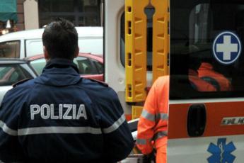 Bologna, cade dal terzo piano: morta bimba di due anni