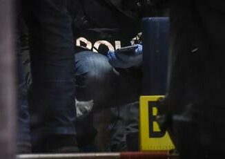 Siracusa 40enne ucciso a coltellate davanti casa