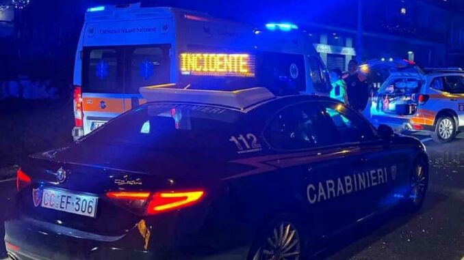 carabinieri incidente carabinieri durante il rilevamento di un incidente stradale