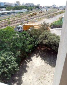 "Delitto Ambientale" a Cagliari: Proteste dei residenti per l'Ecocentro di Via San Paolo 2 compattatori rifiuti a poca distanza dalle abitazioni