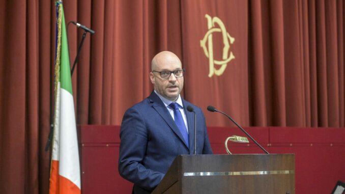 Fontana “Servono passi verso la pace, ai Parlamenti un ruolo chiave”