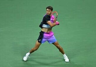 Cobolli ai quarti di finale Atp Pechino Paolini avanza nel Wta