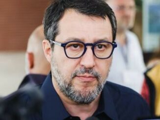 Processo Open Arms, naufrago chiede risarcimento di 50mila euro a Salvini 4 Processo Open Arms naufrago chiede risarcimento di 50mila euro a Salvini