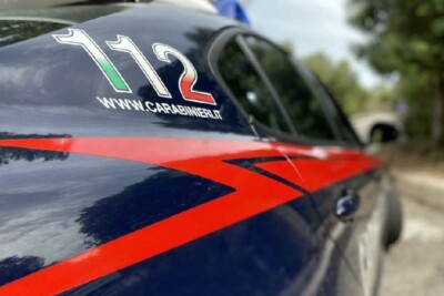 Serdiana, arrestato 32enne per maltrattamenti in famiglia: misura cautelare con braccialetto elettronico 1 auto dei carabinieri