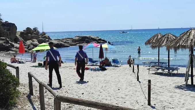 carabinieri spiaggia carabinieri in spiaggia