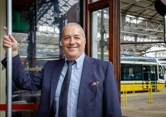 Dalla Milano da bere ad Aldo Giovanni e Giacomo, così dal mio tram ho visto la città cambiare 3 Dalla Milano da bere ad Aldo Giovanni e Giacomo cosi dal mio tram ho visto la citta cambiare