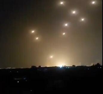 Iran attacca, pioggia di missili su Israele – Video