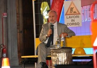 Orazio Schillaci Ministro della Salute al Festival Nazionale dellEconomia Civile