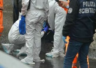 Rapinatore morto a Milano, tabaccaio che uccise ladro: "Solidale con titolare, solo chi ci è passato può capire" 4 Rapinatore morto a Milano tabaccaio che uccise ladro Solidale con titolare solo chi ci e passato puo capire