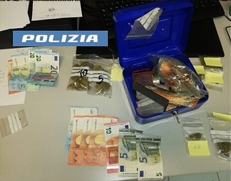 Sequestro Stupefacente Polstrada