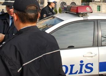 Turchia, attacco terroristico vicino ad Ankara: “Ci sono ostaggi, morti e feriti”