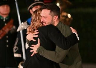 Ucraina, Zelensky illustra a Meloni il "piano per pace giusta" 2 Ucraina Zelensky illustra a Meloni il piano per pace giusta