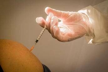 Vaccini, studio scozzese su anti-Rsv riduce tassi ospedalizzazione in over 70