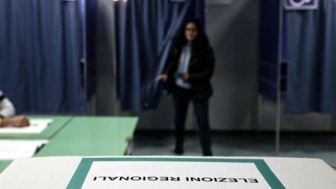 Regionali, riaperti i seggi elettorali in Emilia-Romagna e Umbria