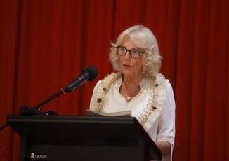 Colpita da straordinaria dignita Camilla scrive a Gisele Pelicot
