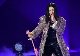 Laura Pausini concerto a Milano e Levante ospite a sorpresa