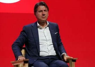 M5S, Conte: "Grillo schiaffeggia iscritti, rivoteremo al più presto" 3 M5S Conte Grillo schiaffeggia iscritti rivoteremo al piu presto