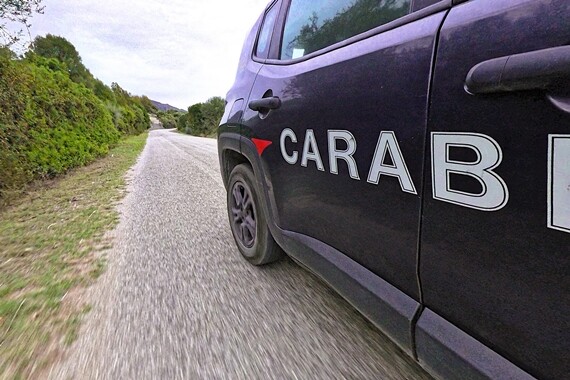 carabinieri auto Controlli nelle campagne di Ussassai Controlli dei carabinieri nelle campagne di Ussassai
