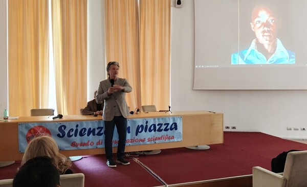 Inaugurata la quarta edizione di “Scienza in Piazza” al Museo Archeologico di Olbia 1 scienza in piazza Olbia