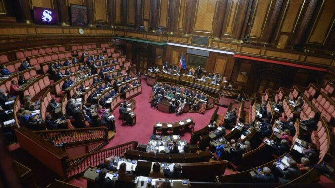 Via libera dal Senato al Dl flussi, è legge
