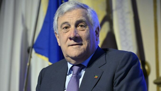 Siria, Tajani “Da ribelli messaggi positivi. Sospese procedure visti”