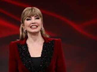 Ballando con le stelle salta la puntata di sabato 7 dicembre il motivo della pausa