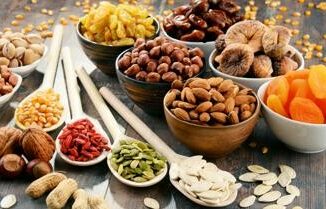 Besciamella vegetale zero insaccati e frutta secca il menu di Natale a prova di reni