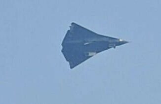 Cina ecco il nuovo super jet di Pechino il debutto del caccia invisibile Video