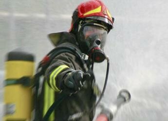 Firenze, esplosione in raffineria Calenzano: ci sono feriti