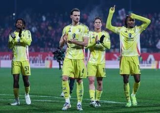 Juventus Fiorentina orario probabili formazioni e dove vederla in tv