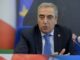 Manovra Gasparri Proporro di equiparare stipendi parlamentari a quelli dei ministri non eletti