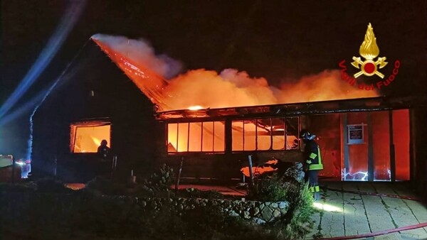 incendio is arutas cabras oristano