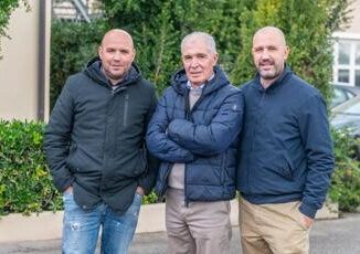 Bagatti Wood Il lusso senza tempo delle ville e degli alberghi della Costa Smeralda e garantito dallinnovazione delle lavorazioni e dalla manutenzione costante