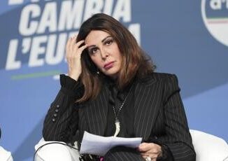 Caso Visibilia Santanche non molla Vado avanti. Ora palla nelle mani di Meloni