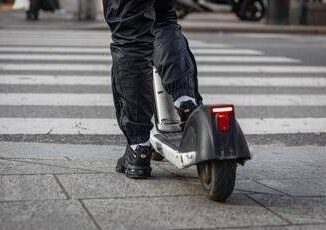 Codice strada e monopattini lesperto Obbligo assicurativo ma polizza non esiste