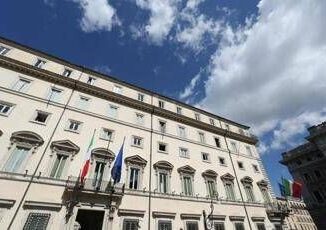 Da misura taglia bollette a stop legge fine vita i nodi sul tavolo del governo