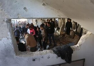 Israele ordine di evacuazione di massa a Jenin centinaia di palestinesi lasciano le case